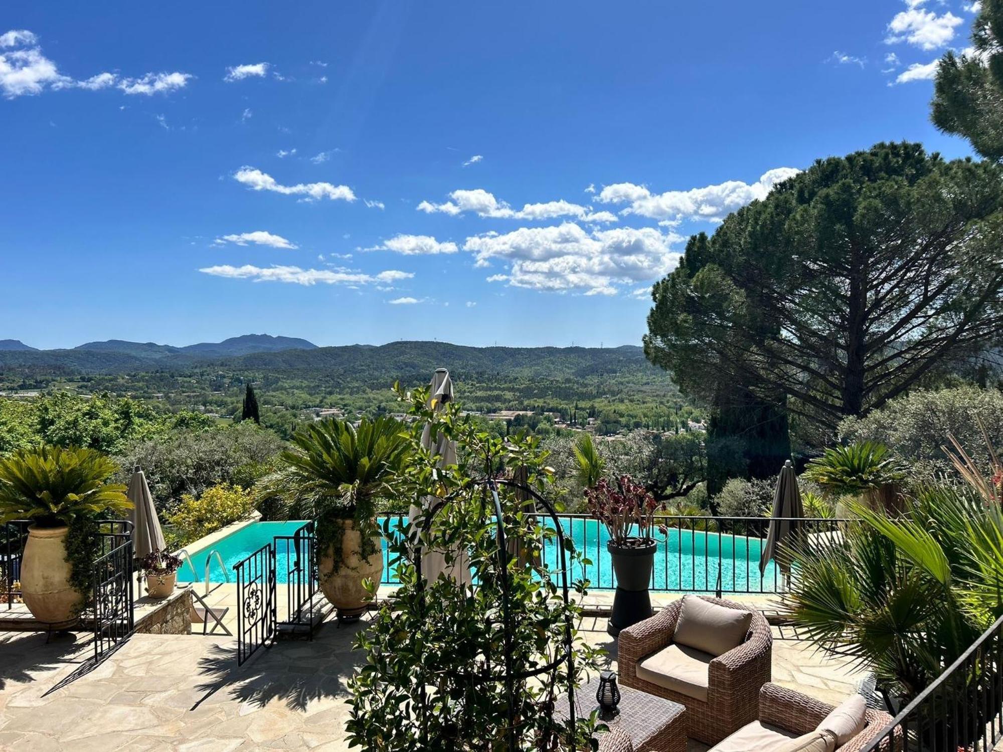 Les Lodges De Saint Cassien 2 Montauroux Εξωτερικό φωτογραφία